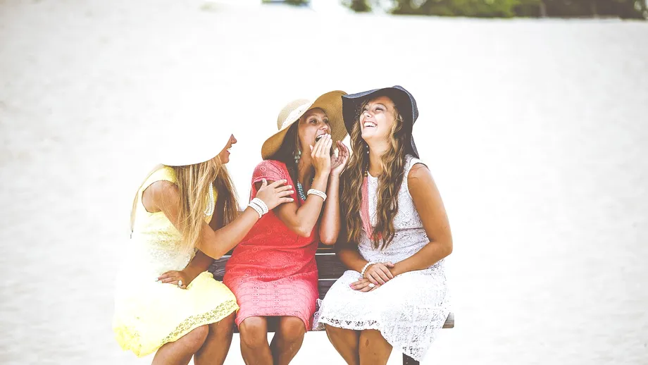 10 moduri în care fumatul îți poate afecta aspectul fizic