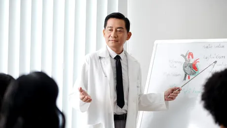 Cum reușește un chirurg japonez de 70 de ani să arate ca la 40: regula alimentară care i-a schimbat viața