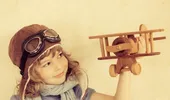 Jucăriile din lemn: beneficii pentru copiii mici