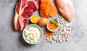 Nu toate proteinele sunt la fel. Ce să pui în farfurie în funcție de obiectivul tău de sănătate