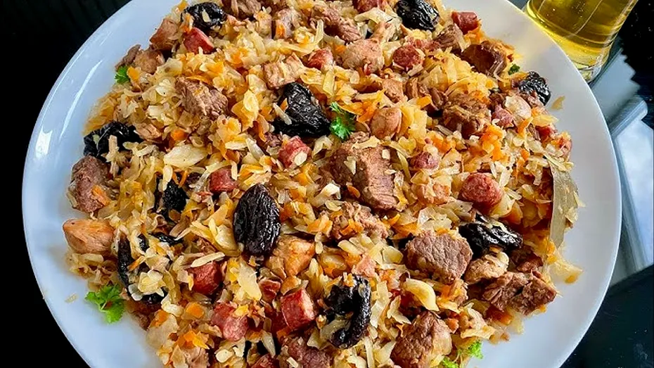 Cum se prepară bigos, un preparat tradițional din Polonia! Multe gospodine din România îl adoră