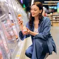 Ingredientul de pe etichetă la care medicii oncologi spun să fim atenți. Se găsește în multe alimente din supermarket!