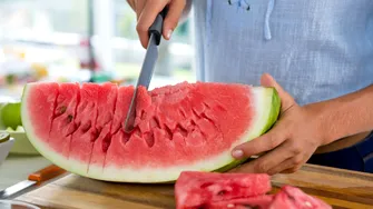 Cum alegi de fiecare dată un pepene verde dulce și zemos. Indiciul simplu pe care mulți cumpărători îl ignoră