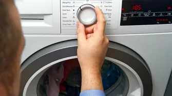 Nici 60°, nici 90°! La ce temperatură trebuie să setezi mașina de spălat, pentru a ucide acarienii și bacteriile