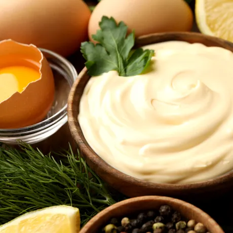 Cum să faci cea mai bună maioneză de casă pentru salata de boeuf