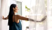 7 lucruri pe care le faci greșit când aerisești casa vara. Când este, de fapt, cel mai bun moment să deschizi geamurile