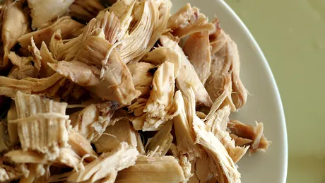 Motivul pentru care te îngrași chiar dacă mănânci „sănătos”. Ai grijă la aceste alimente - consumate în exces, îmbolnăvesc rinichii