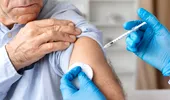Cinci vaccinuri gratuite pentru adulți și vârstnici care pot preveni boli grave după 60 de ani. „Nepoții noștri aduc multe viroze și boli din comunitate”
