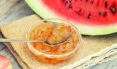 Nu mai arunca cojile de pepene roșu! Cum prepari dulceață din ele?