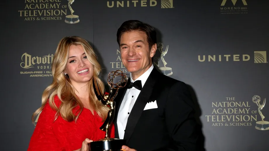 Cum arată fiica celebrului medic, Dr. Oz. Este înnebunită după mâncare și îi calcă pe urme. „Este un medicament pe care-l alegi în fiecare zi”