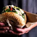 Cum prepari bagels de casă. În doar 30 de minute, vei obține cei mai pufoși covrigi
