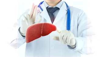 Ficatul gras: boala care poate evolua ani întregi fără simptome. Ce semnale transmite organismul și cum putem preveni complicațiile?