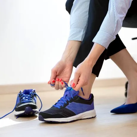 Demența și bolile de inimă pot fi reduse dacă faci acest număr de pași zilnic. Nu sunt 10.000!