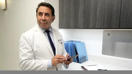 Dr. Paul Nassif („Botched”): „Cel mai des refuzăm pacienții care vor să fie operați din motive greșite” INTERVIU EXCLUSIV