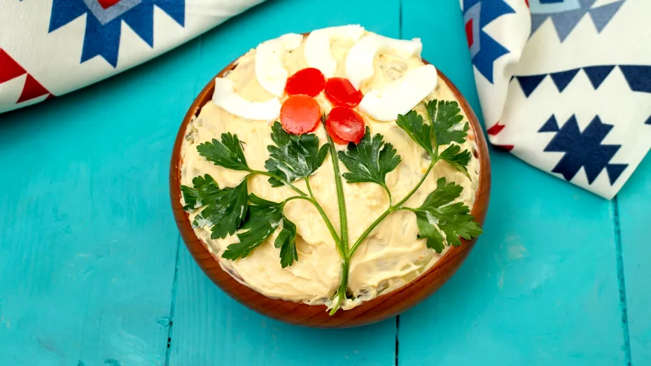 Salată boeuf cu pui - rețetă și idei de ornare salată de boeuf