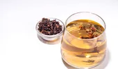Cum să pregătești apă de cuișoare pentru dureri. Remediul natural din bucătărie