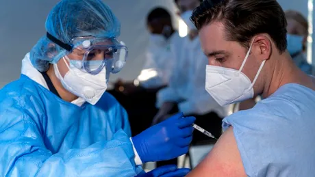 Pacienţii cu transplant și însoțitorii acestora se pot vaccina anti-COVID fără a se programa în platforma informatică