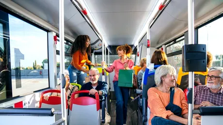 Facilitățile de transport au fost prelungite până la finalul lui 2026. Cine sunt beneficiarii? 