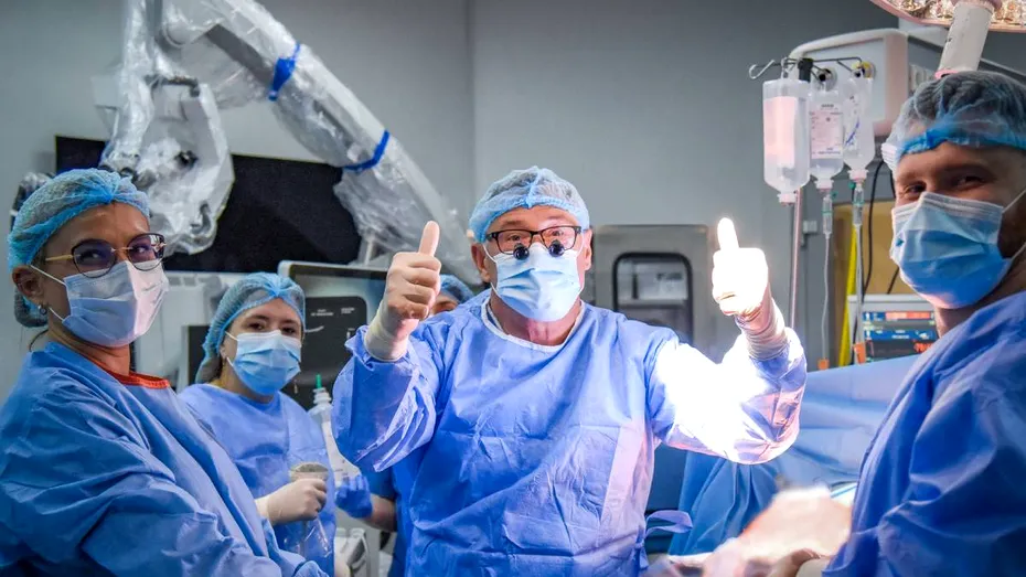 Recoltare complet laparoscopică, pentru un nou transplant hepatic  realizat cu succes la SANADOR