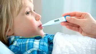 Cum să îngrijești copilul când are febră