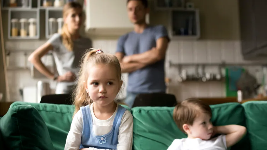 Gestionarea conflictelor între frați: Cum crești copii care se înțeleg