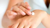 Piele uscată şi crăpată: cauze, tratament, remedii pentru acasă