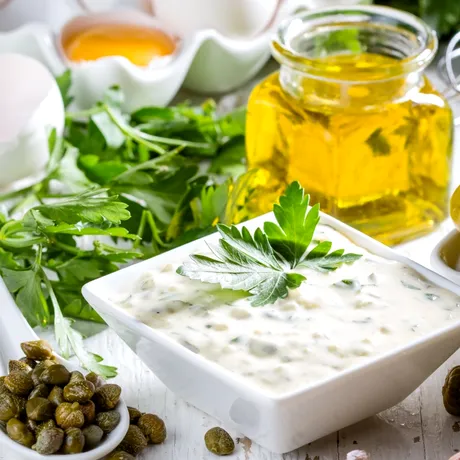 Rețeta pentru sos tartar. E gata în doar 5 minute