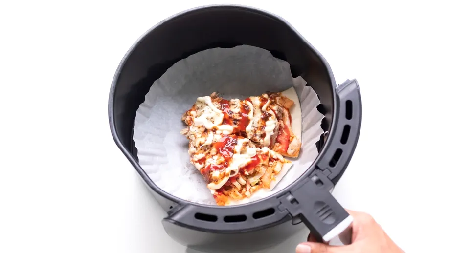 Trucul smart al gospodinelor de peste Ocean! Cum să reîncălzești pizza la airfryer, fără să-și piardă prospețimea