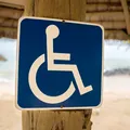 Lista completă cu plajele de pe litoralul românesc accesibile persoanelor cu nevoi speciale