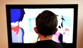 Copiii şi televizorul: ce faci dacă micuţul tău stă prea mult în faţa ecranului