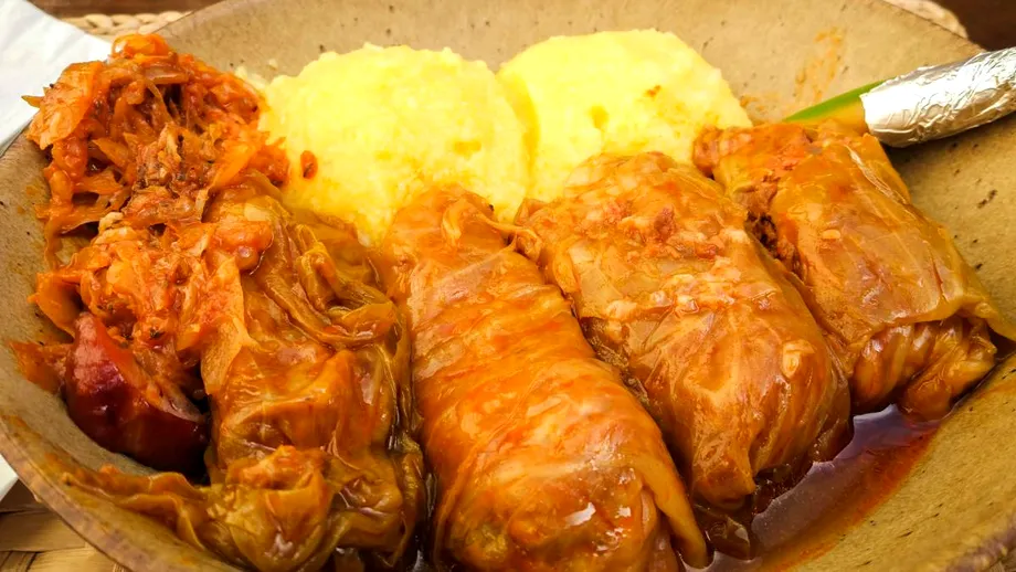 Cu ce să înlocuiești orezul în sarmale. Ingredientul secret care le face de 10 ori mai pufoase. Gospodinele îl foloseau pe vremuri