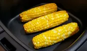 Cum să prepari porumb în air fryer ca să fie mai bun decât pe grătar