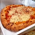 Cum să gătești 3 pizza în același timp, în cuptorul aragazului. Trucul descoperit de bucătar italian