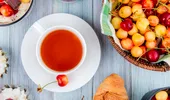 Toți aruncă această parte a cireșelor, dar din ea se face unul dintre cele mai apreciate ceaiuri pentru rinichi. Cum se prepară corect
