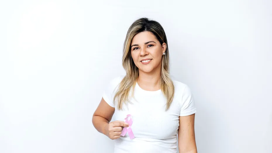 Semne timpurii ale cancerului de sân și tehnici eficiente de autoexaminare recomandate de experți