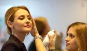 Cum să îţi faci singură coc din codiţe împletite ca cel al Alinei Sorescu – VIDEO