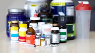 Când, cum și de ce să folosim suplimente alimentare: Magneziu, Proteine, Creatină, Omega-3, Vitamina C și Colagen