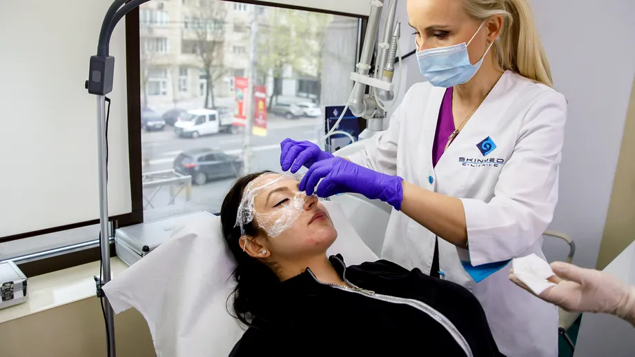 Terapii nonchirurgicale foarte eficiente pentru corecția cearcănelor | Dr. Amalia Anghel: 