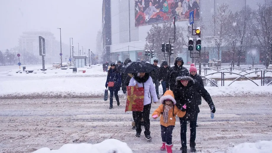 Un ciclon polar va străbate România. Ninsori, ger și vânt puternic în majoritatea regiunilor