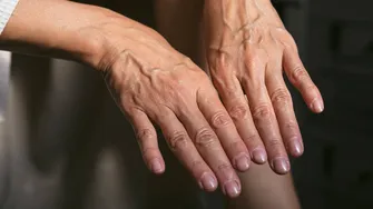 Corpul nu îmbătrânește treptat, ci în „salturi”. Vârstele la care apar cele mai importante schimbări