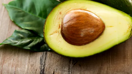 Avocado, fructul care te ajută să ţii sub control colesterolul!