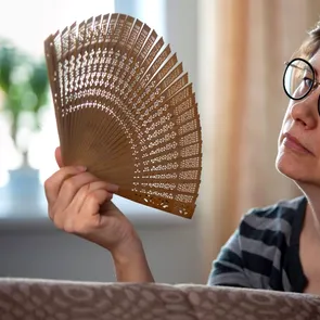 Ce înseamnă pentru pacientele din România eliminarea avertismentului „black box” pentru terapia hormonală