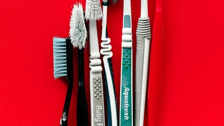 Nu te speli pe dinți? Riscuri la care te expui