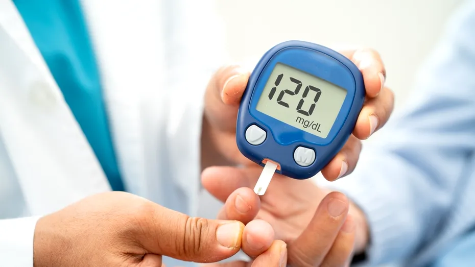 Diabeticii care iau această vitamină trebuie să fie atenți. Studiul care o leagă de o complicație ce poate deveni o urgență medicală