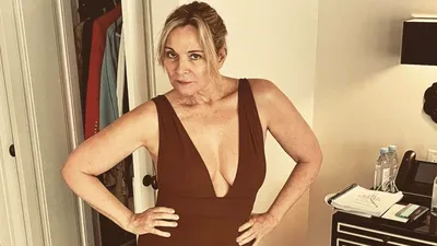 Kim Cattrall, în costum de baie la 70 de ani: cum se menține în formă actrița din „Sex and the City”