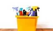 Produsele banale de curățenie pot fi mai periculoase decât crezi. La ce să fii atent