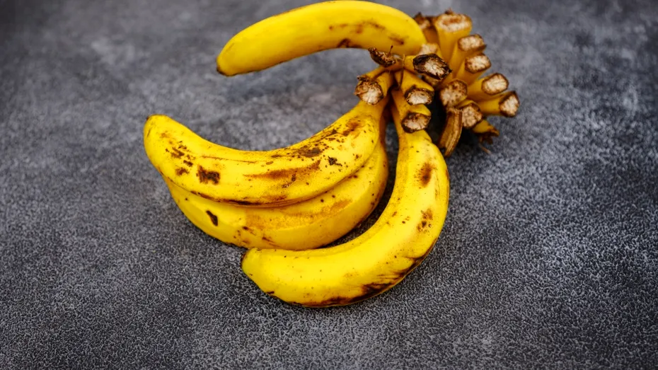 Cât de sigure sunt pentru consum bananele negre? Experții au dat verdictul