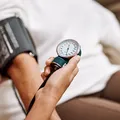 Tensiunea arterială după 40, 50 și 60 de ani: ce valori sunt normale și când trebuie mers la medic