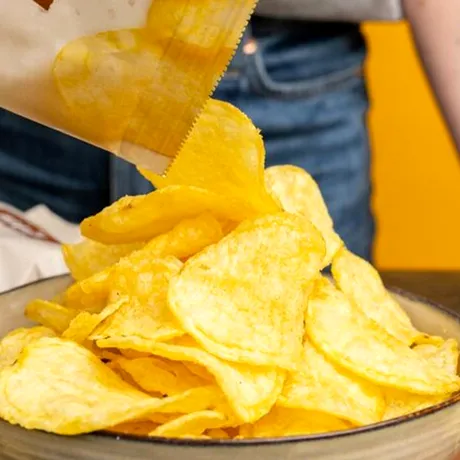 Care sunt cele mai nesănătoase chips-uri din supermarket, de fapt. Nici măcar nu sunt cartofi!