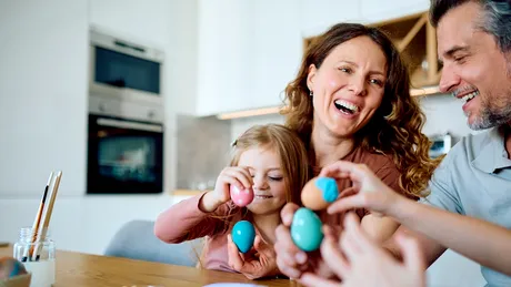 De ce ciocnim ouă de Paște. Semnificația unui gest aparent simplu